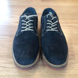 Men’s suede Oxford shoes